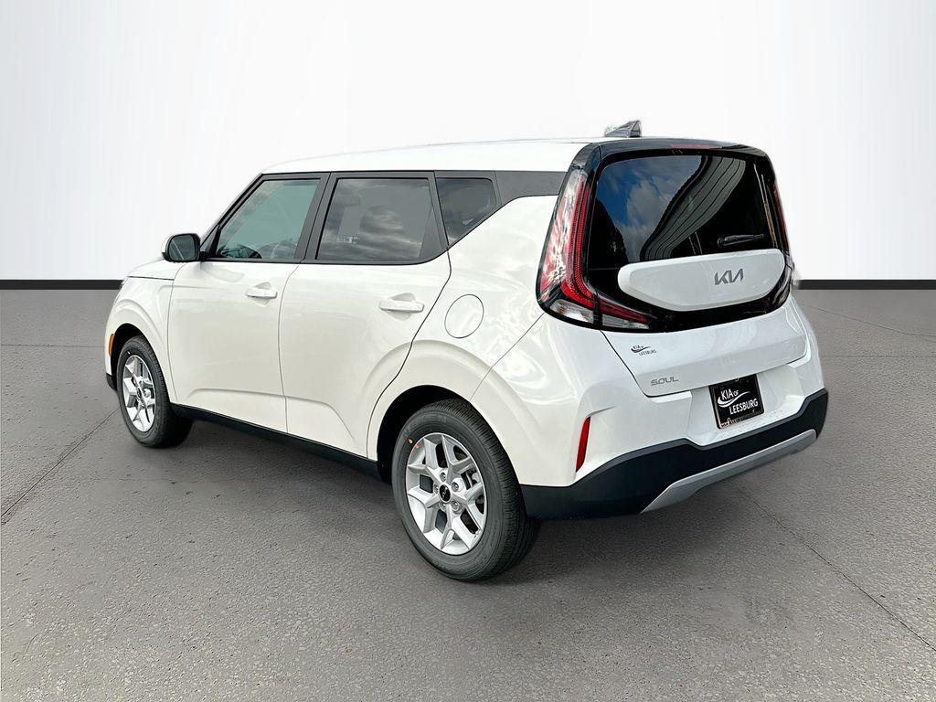 new 2025 Kia Soul car, priced at $20,284