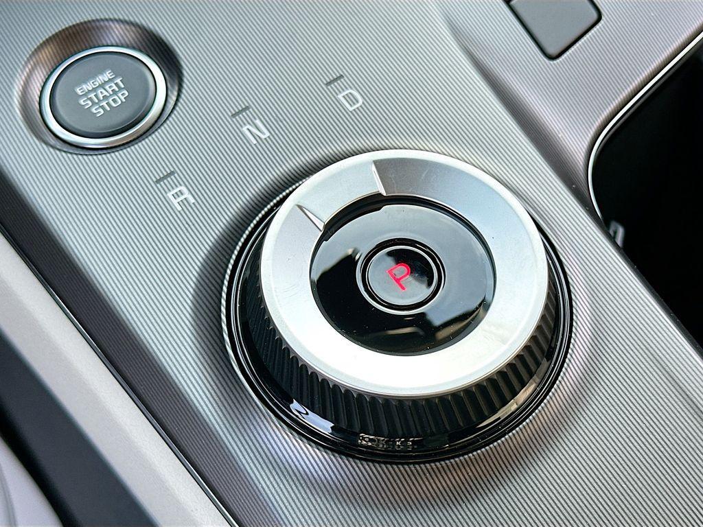 new 2026 Kia Sportage Hybrid car, priced at $32,590