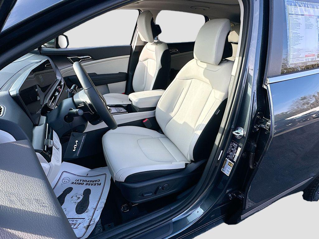 new 2026 Kia Sportage Hybrid car, priced at $32,590