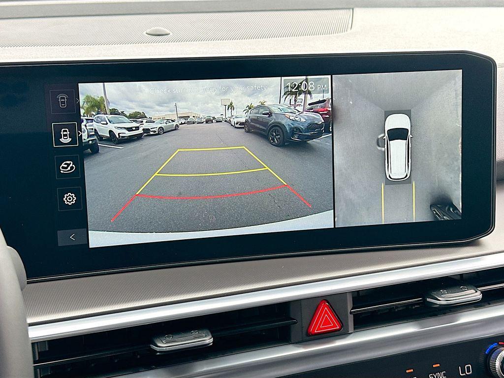 new 2026 Kia Sorento Hybrid car, priced at $43,554