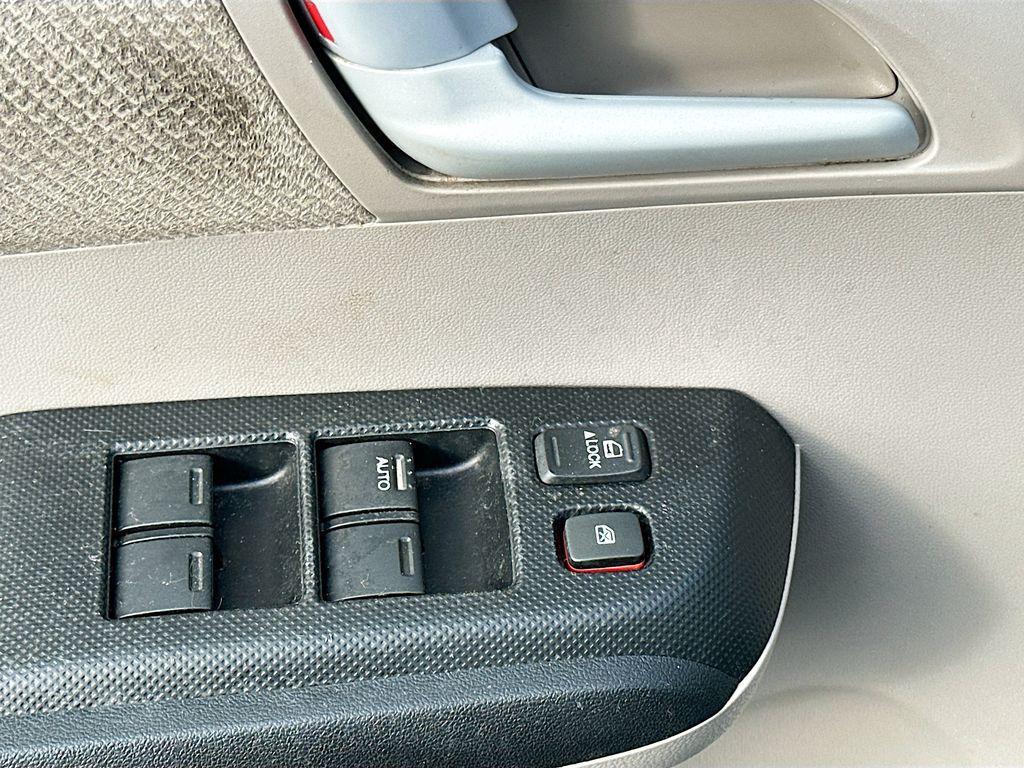 used 2013 Honda Insight car, priced at $11,076