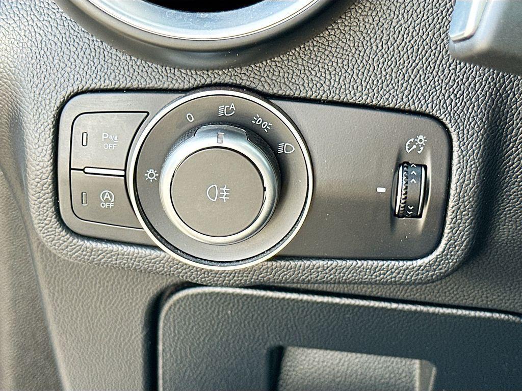 used 2018 Alfa Romeo Stelvio car, priced at $16,551