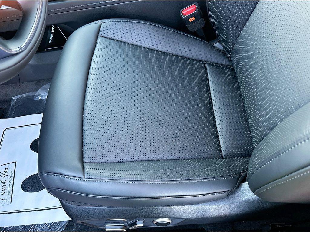 new 2027 Kia Telluride car, priced at $43,315