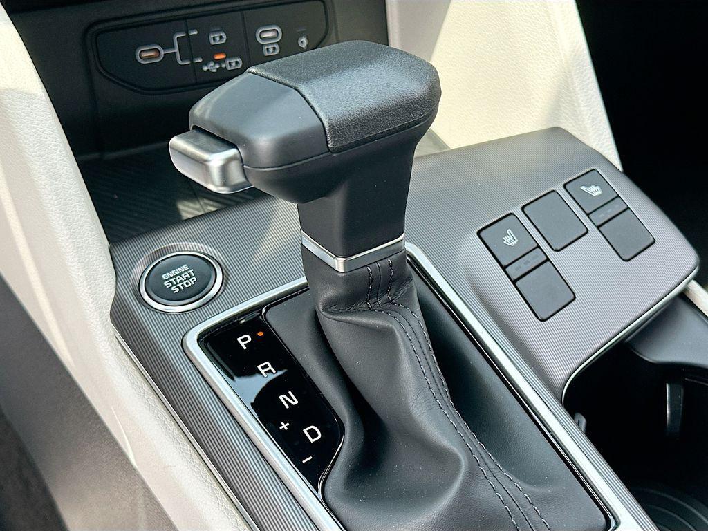 new 2026 Kia Sportage car, priced at $33,052