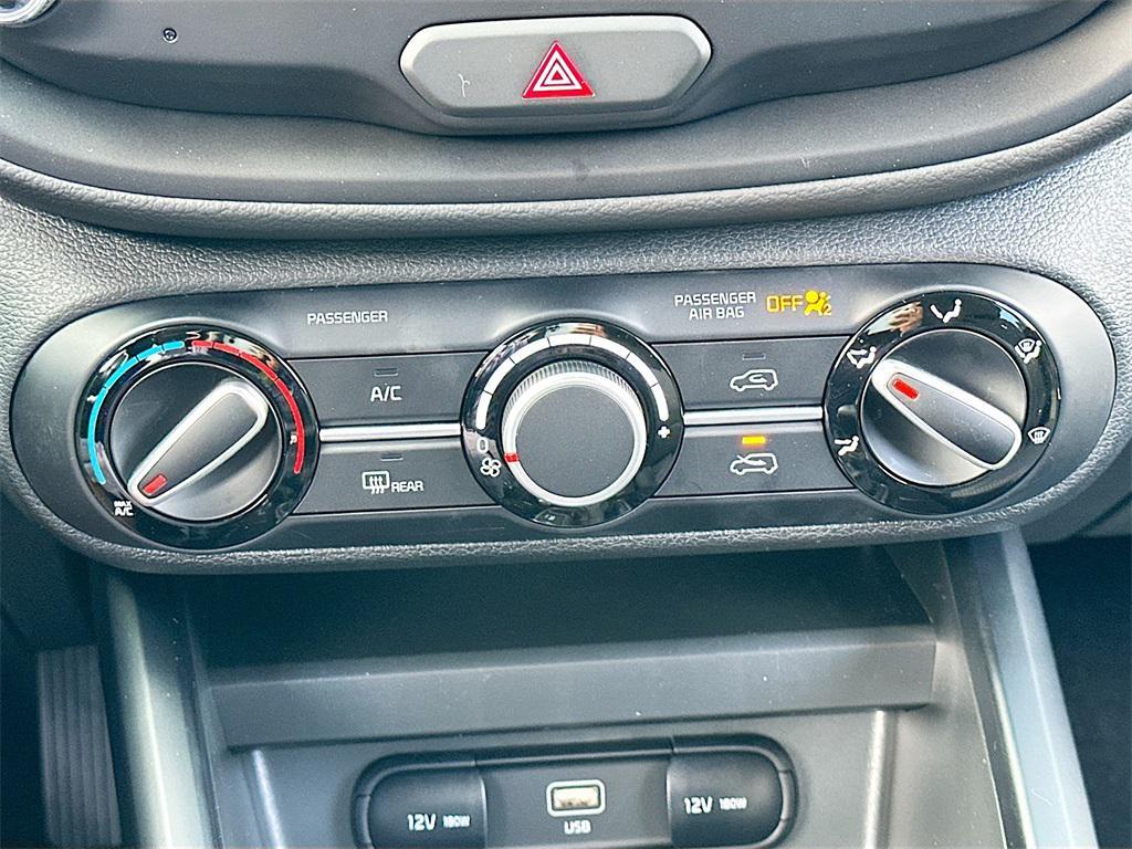 new 2025 Kia Soul car, priced at $18,993