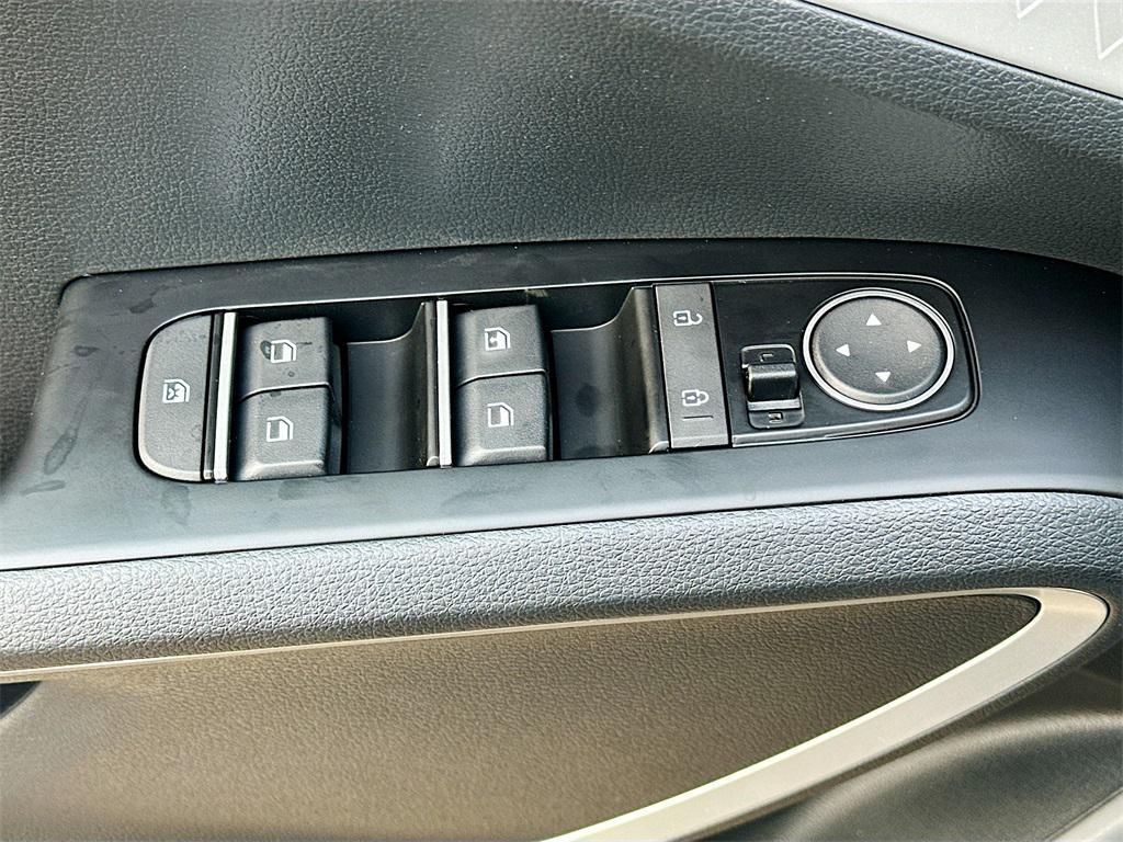 new 2025 Kia Soul car, priced at $18,993