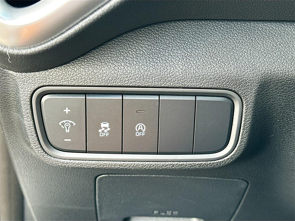 new 2025 Kia Soul car, priced at $18,993