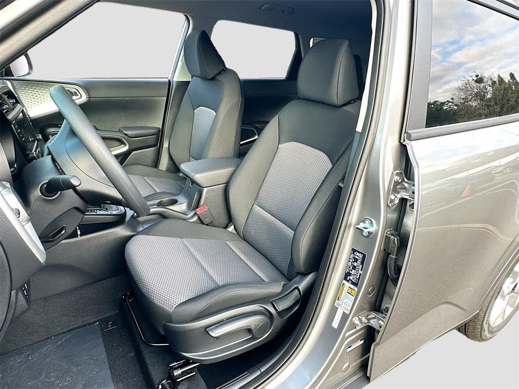 new 2025 Kia Soul car, priced at $18,993