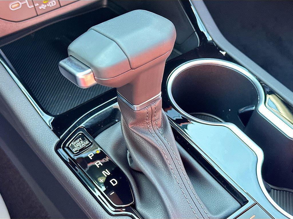 new 2026 Kia K5 car, priced at $27,681