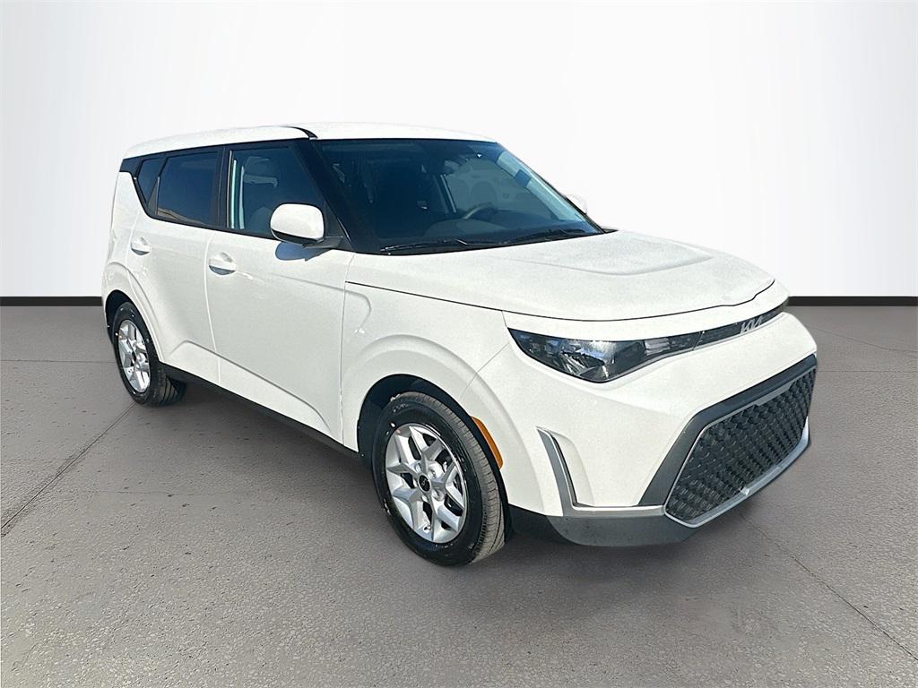 new 2025 Kia Soul car, priced at $20,632