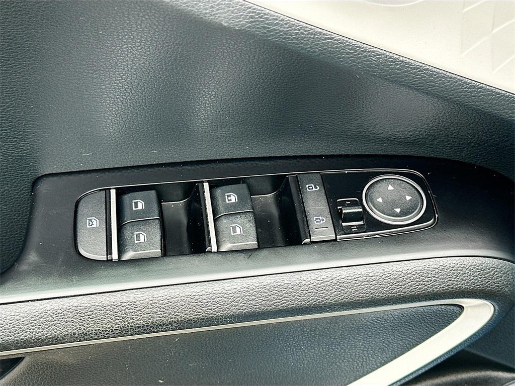 used 2023 Kia Soul car, priced at $17,221