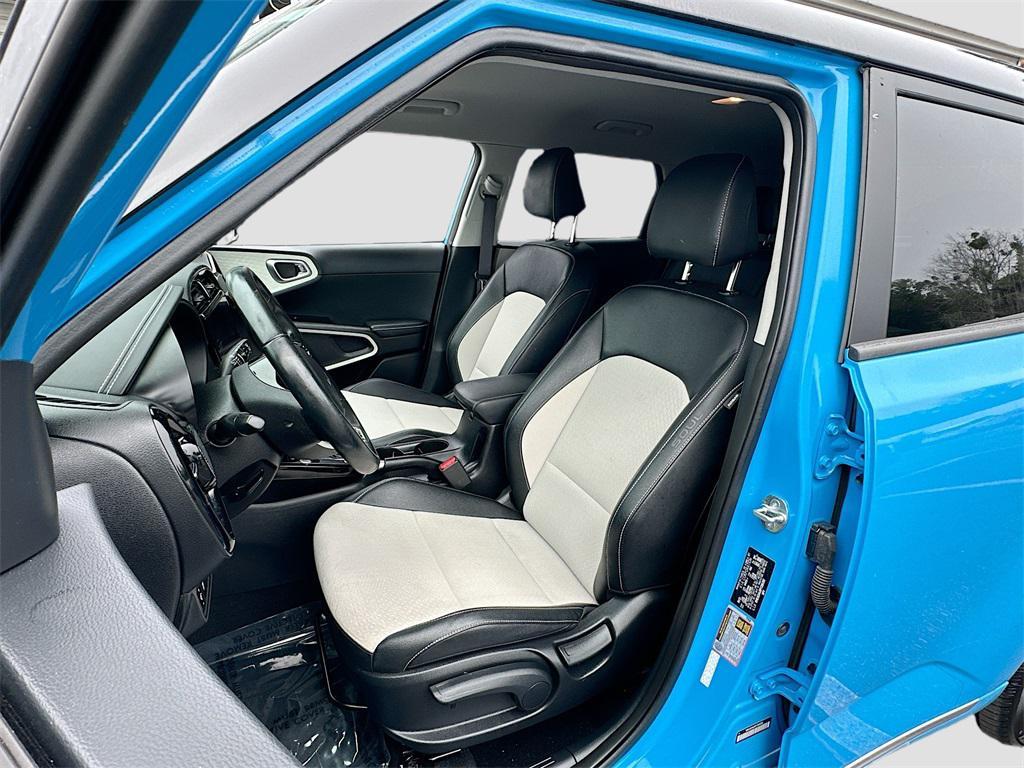 used 2023 Kia Soul car, priced at $17,221