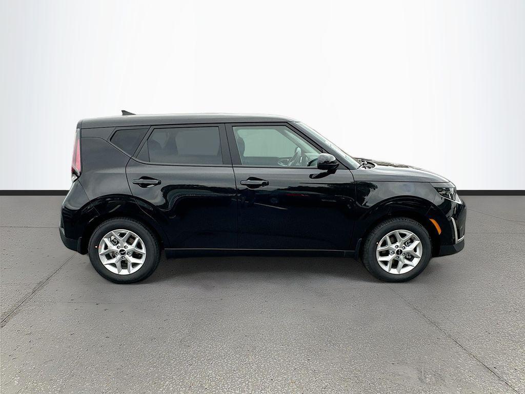 new 2025 Kia Soul car, priced at $20,412