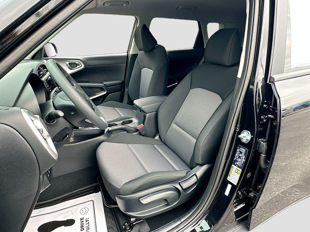 new 2025 Kia Soul car, priced at $20,412