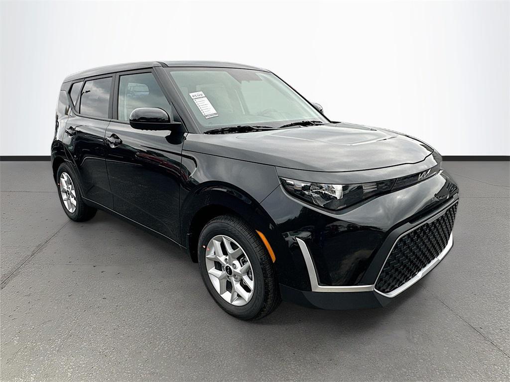 new 2025 Kia Soul car, priced at $19,376