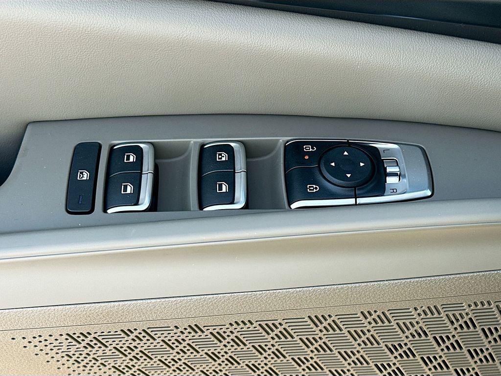 new 2026 Kia Carnival car, priced at $39,018