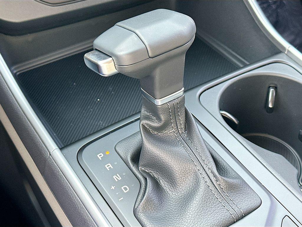 new 2026 Kia Carnival car, priced at $39,018