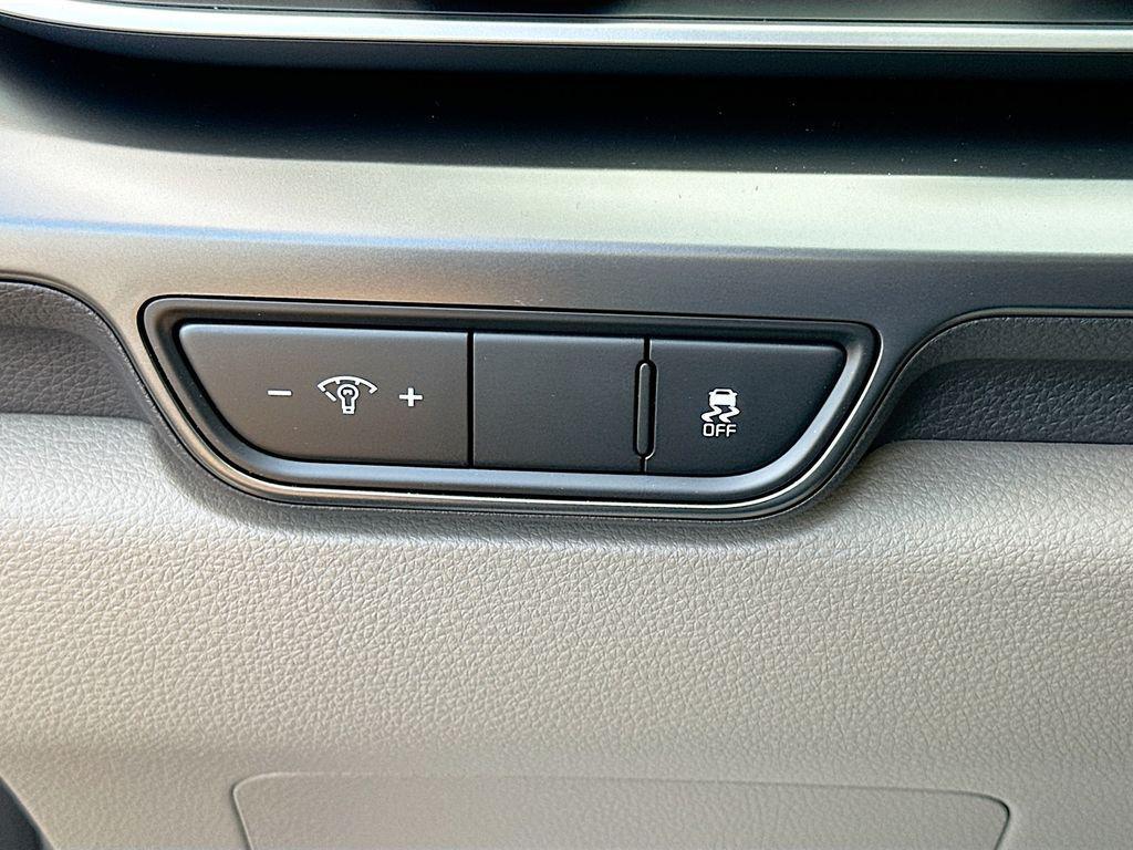 new 2026 Kia Carnival car, priced at $38,046