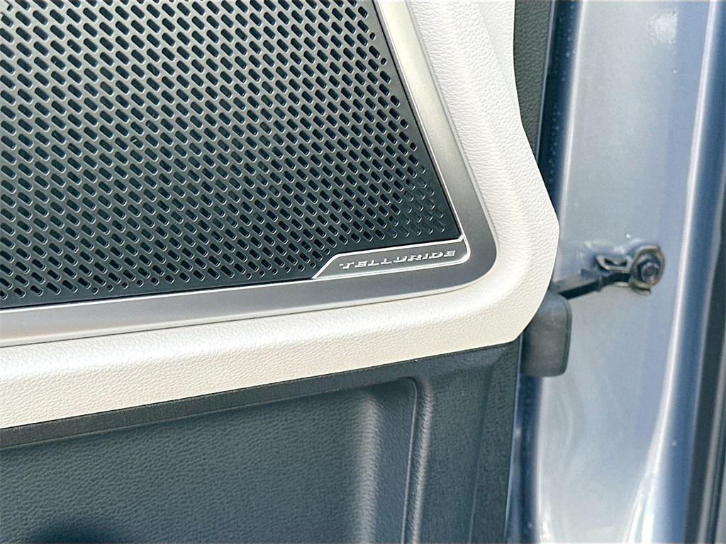 used 2025 Kia Telluride car, priced at $36,551