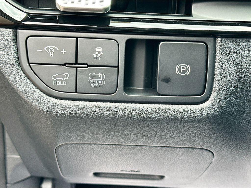new 2026 Kia Sportage Hybrid car, priced at $34,718