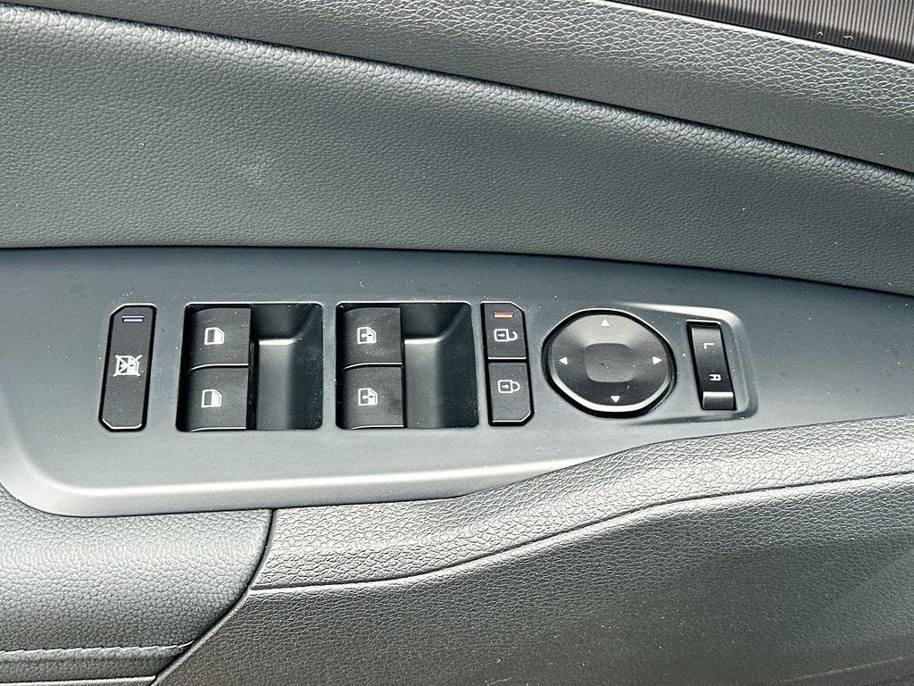 new 2026 Kia Sportage Hybrid car, priced at $34,718