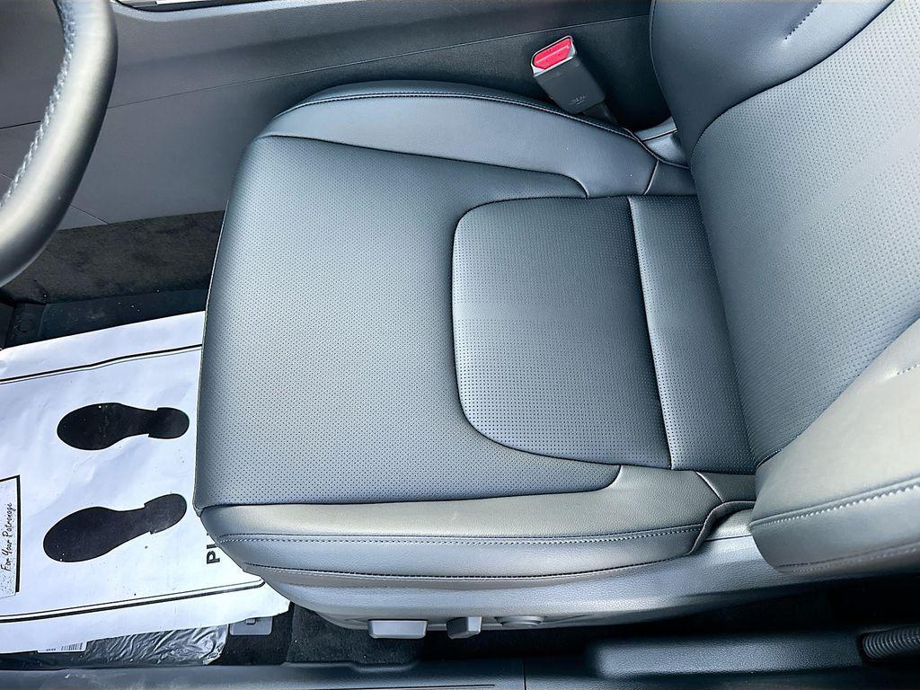 new 2026 Kia Sportage Hybrid car, priced at $31,533