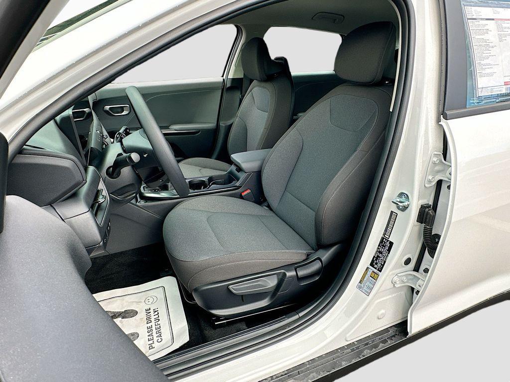 new 2025 Kia K4 car, priced at $21,754