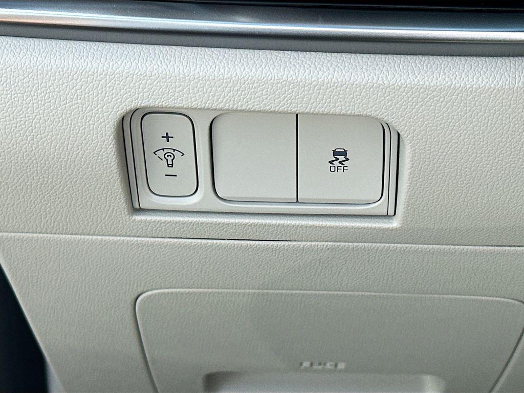 new 2026 Kia Sorento car, priced at $32,323