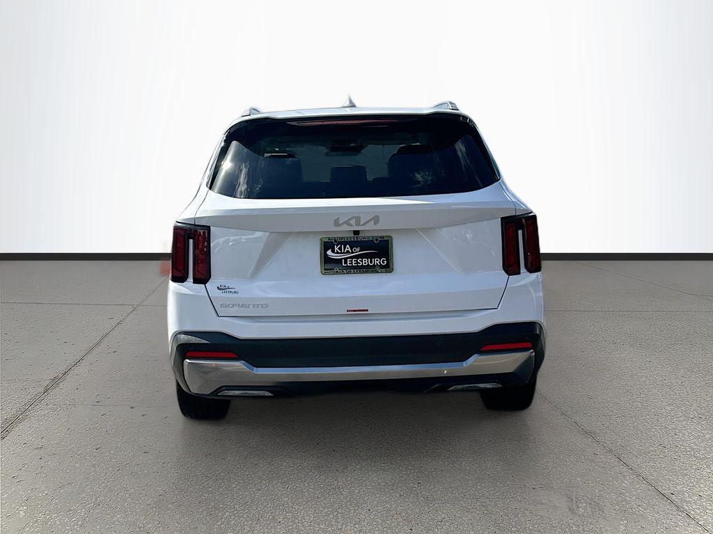 new 2026 Kia Sorento car, priced at $32,323