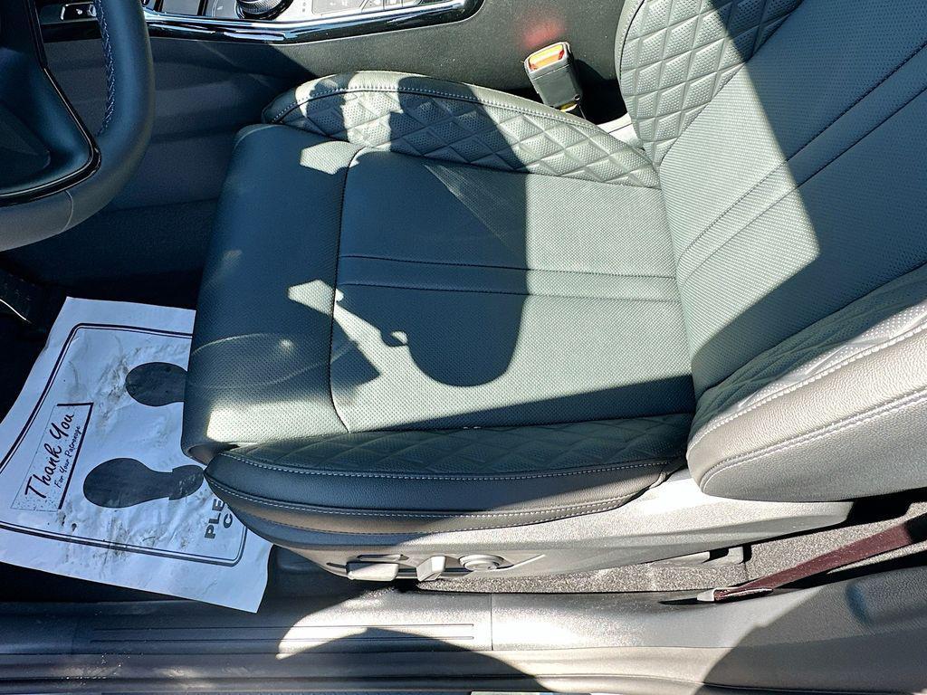 new 2026 Kia Sorento Hybrid car, priced at $42,533