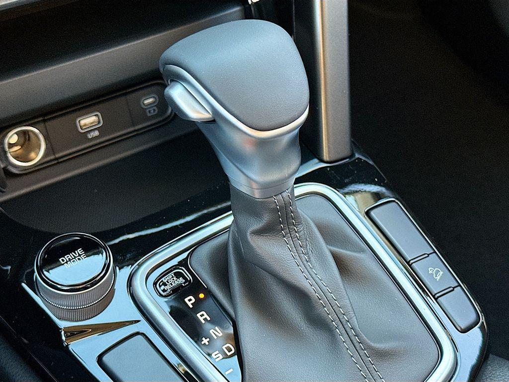 new 2026 Kia Seltos car, priced at $24,095