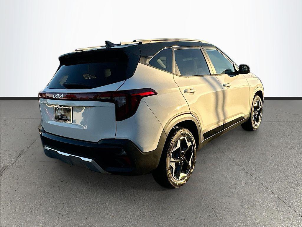 new 2026 Kia Seltos car, priced at $24,095