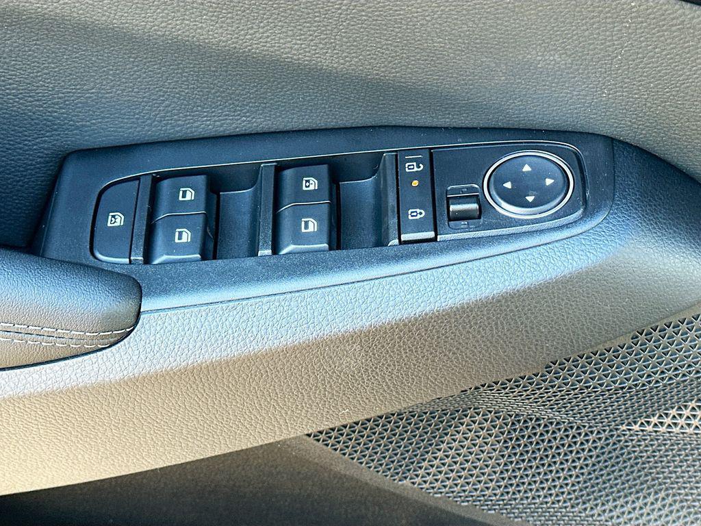 new 2026 Kia Seltos car, priced at $25,885