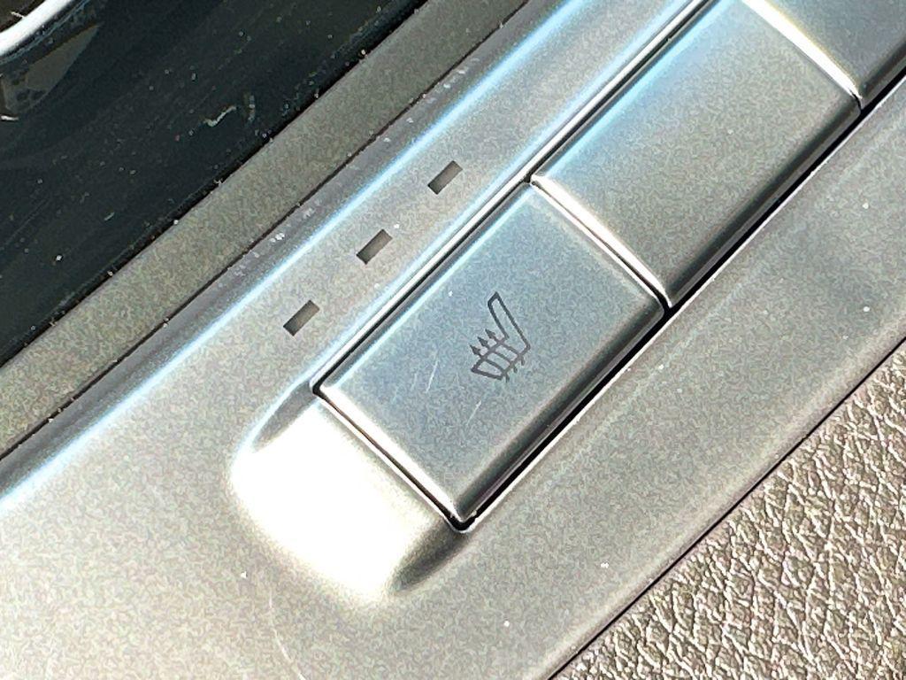 new 2026 Kia Carnival Hybrid car, priced at $41,929