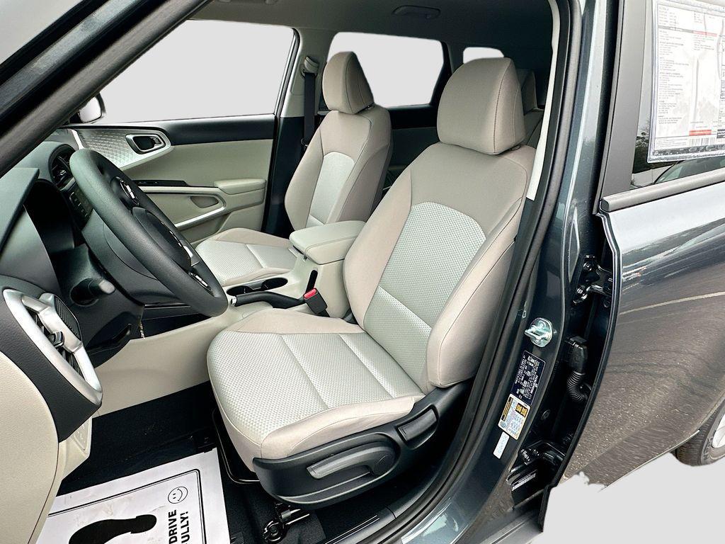 new 2025 Kia Soul car, priced at $19,870