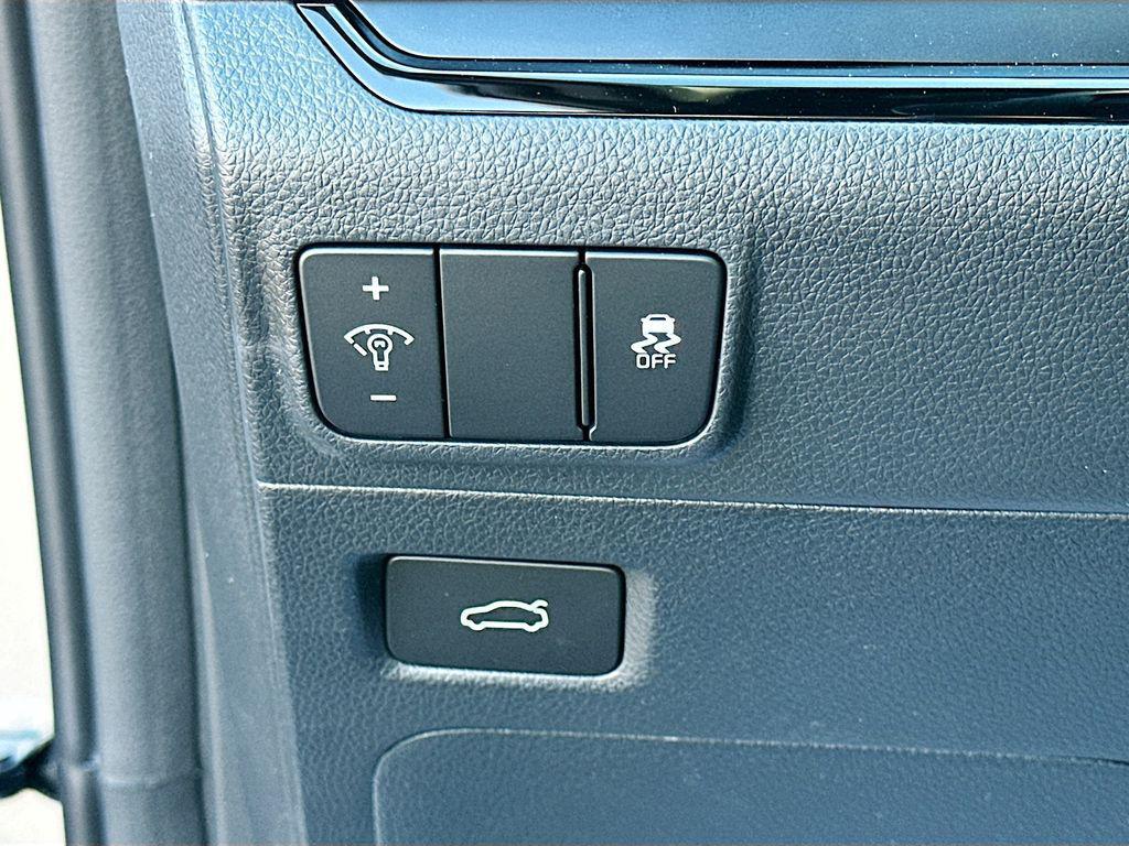 new 2026 Kia K5 car, priced at $29,719