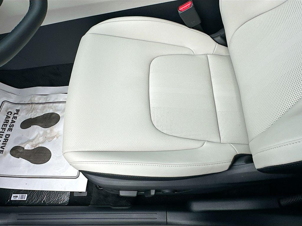 new 2026 Kia Sportage Hybrid car, priced at $32,590