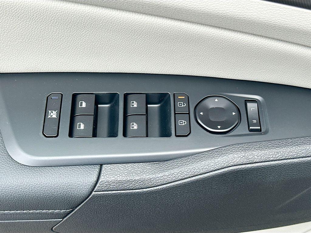 new 2026 Kia Sportage Hybrid car, priced at $32,590