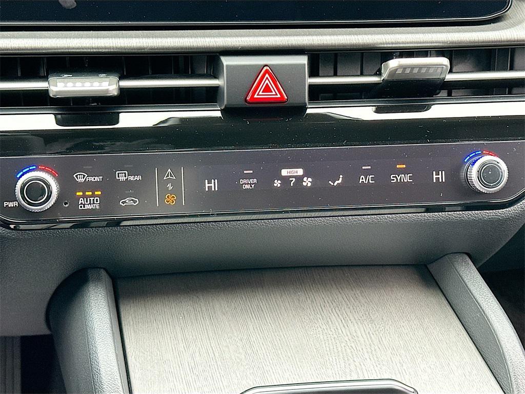 new 2026 Kia Sportage car, priced at $32,525