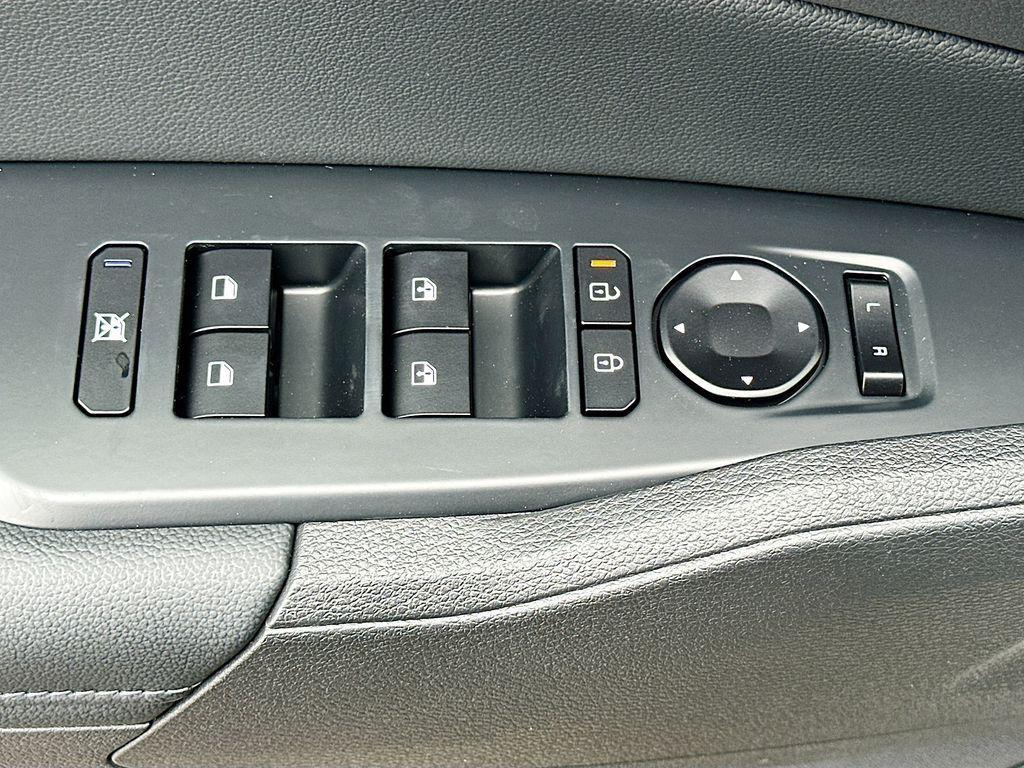 new 2026 Kia Sportage car, priced at $33,646