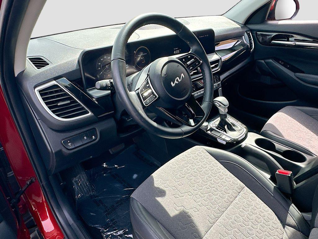 used 2024 Kia Seltos car, priced at $24,076