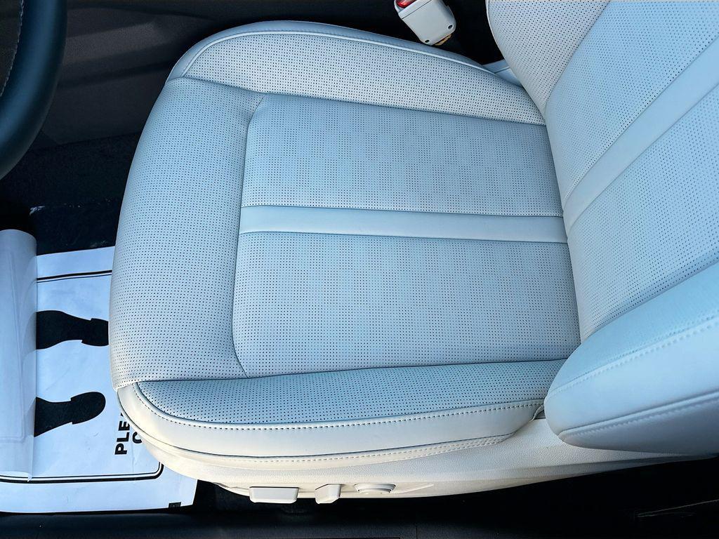 new 2026 Kia Sorento Hybrid car, priced at $37,220