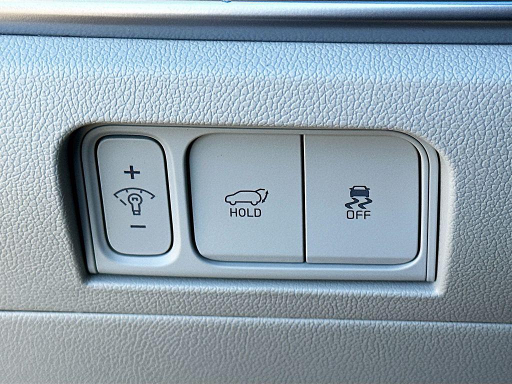 new 2026 Kia Sorento Hybrid car, priced at $37,220