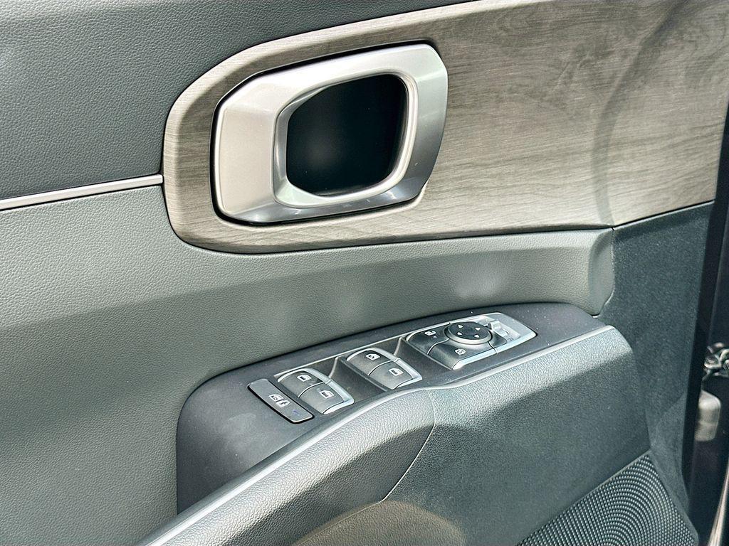 new 2026 Kia Sorento car, priced at $36,704