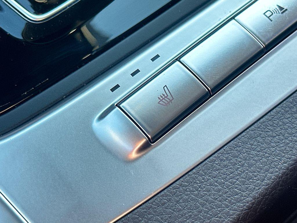 new 2026 Kia Carnival Hybrid car, priced at $42,689