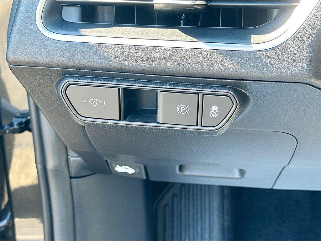 new 2025 Kia K4 car, priced at $21,315