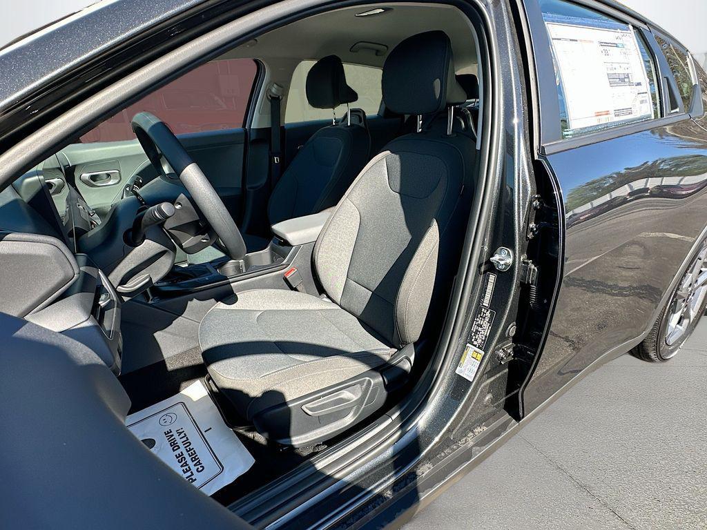 new 2025 Kia K4 car, priced at $21,315