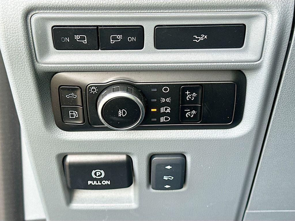 used 2024 Ford F-150 car, priced at $49,991