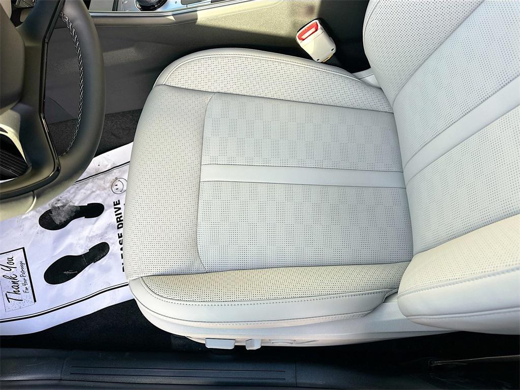 new 2026 Kia Sorento Hybrid car, priced at $38,210