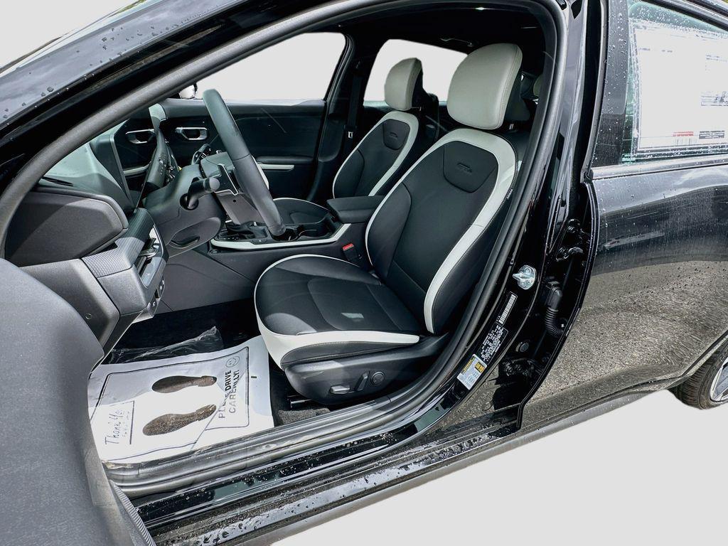 new 2026 Kia K4 car, priced at $27,684